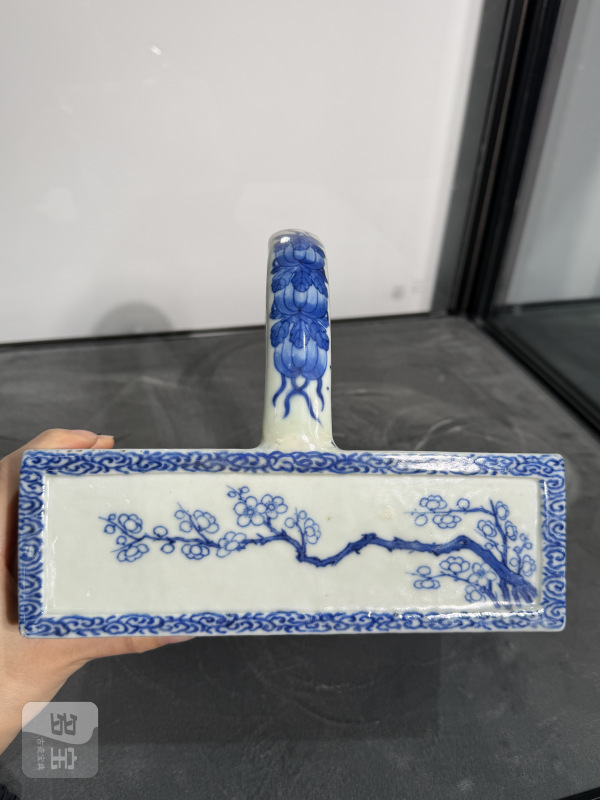 清嘉庆青花瑞兽花卉诗文提梁方洗 - 图2